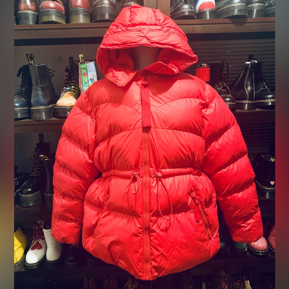 Hunter Ori Puffer Jacket.